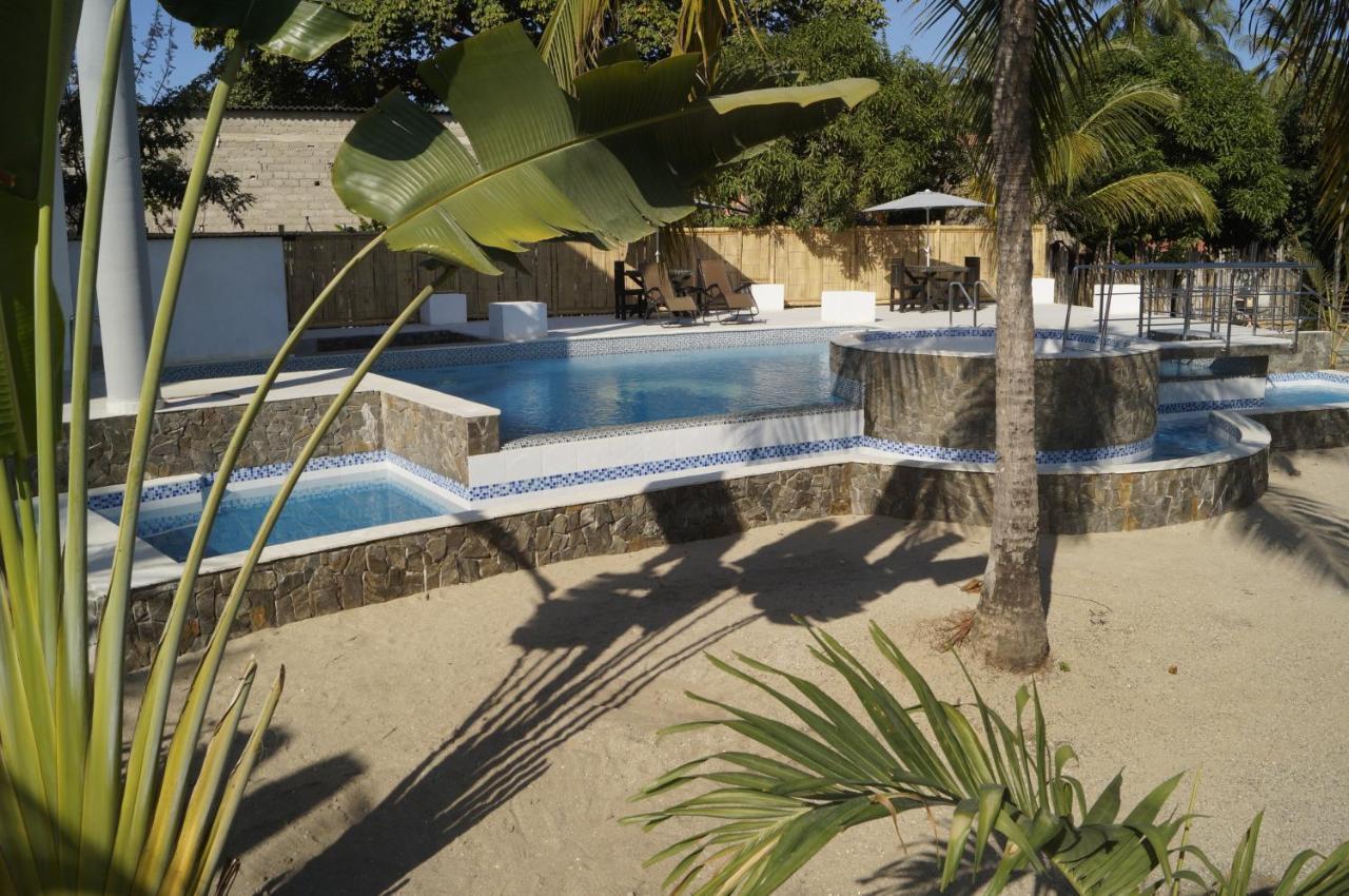 I Wanna Palomino Hotel Luaran gambar