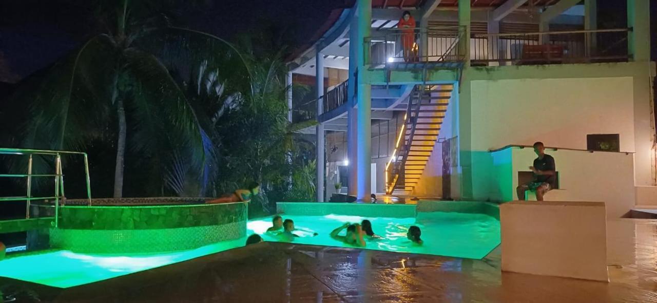 I Wanna Palomino Hotel Luaran gambar