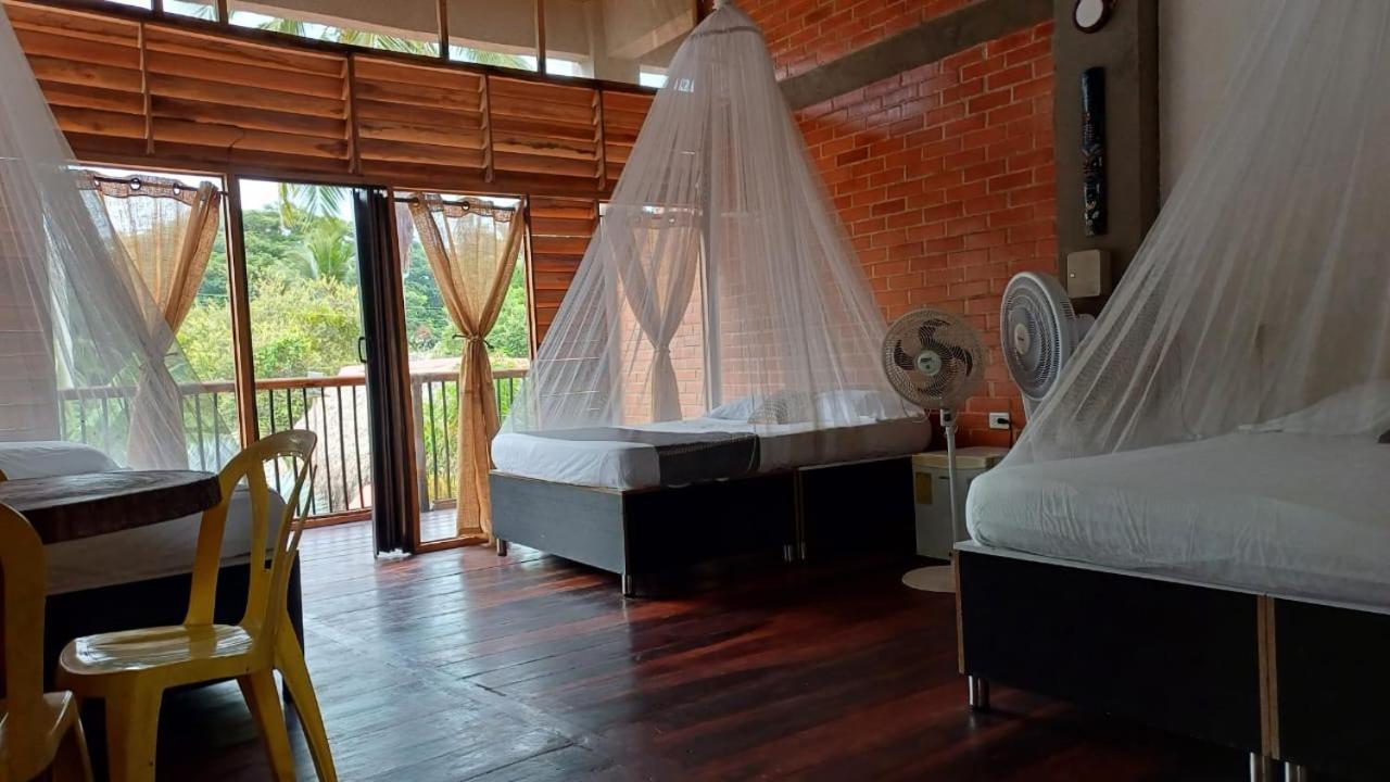 I Wanna Palomino Hotel Luaran gambar